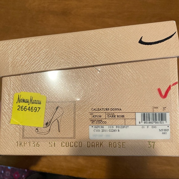 Prada Pumps - Picture 7 of 9